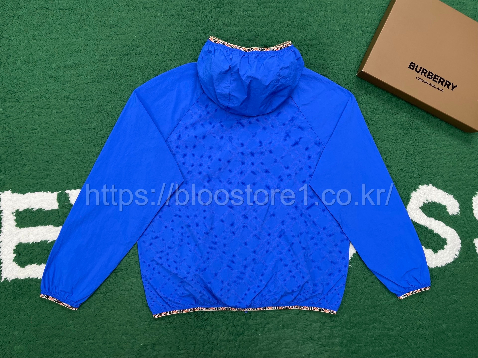 버버리 나일론 후드 재킷 3color (블루) (블랙) (그레이)