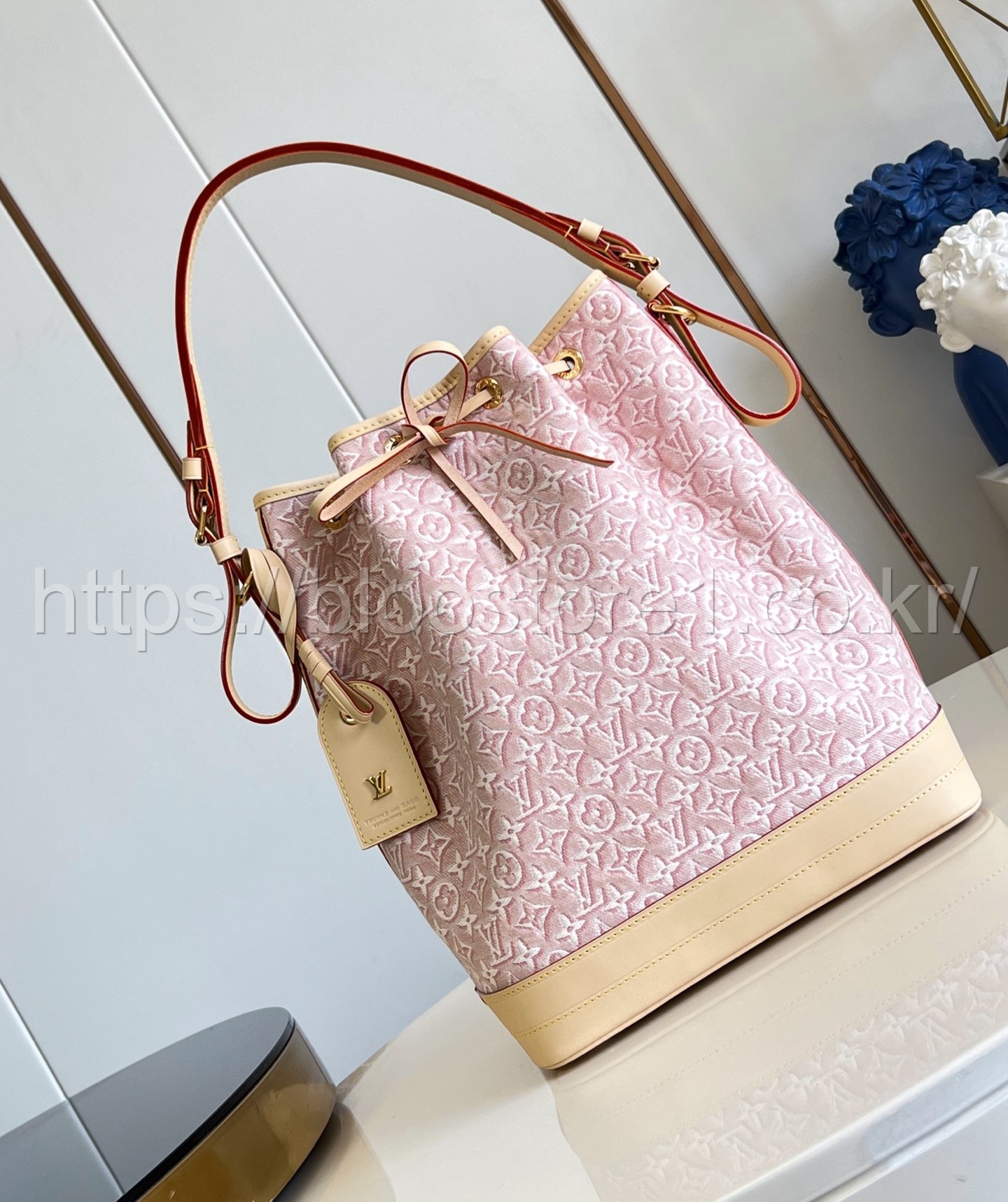 루이비통 FW26 노에 핸드백 M28714