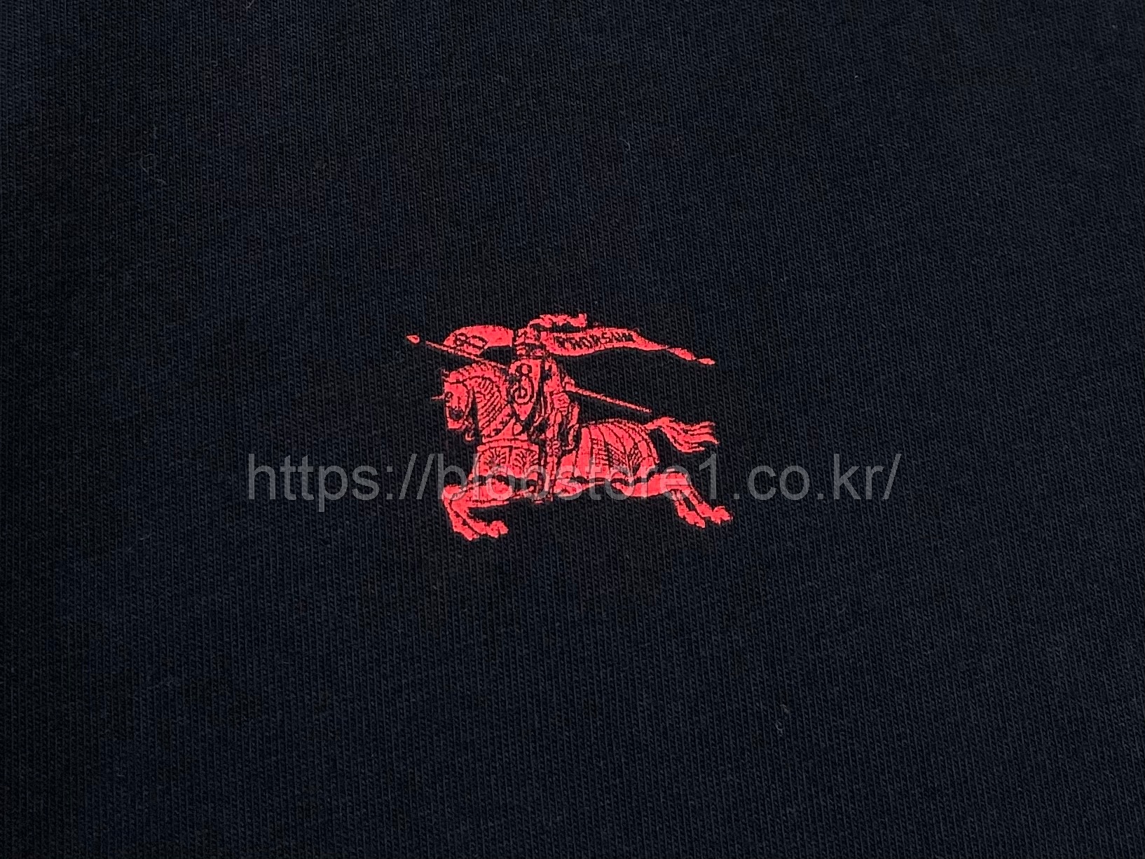 버버리 릴랙스핏 런던 맵 코튼 티셔츠 2color (블랙) (화이트)