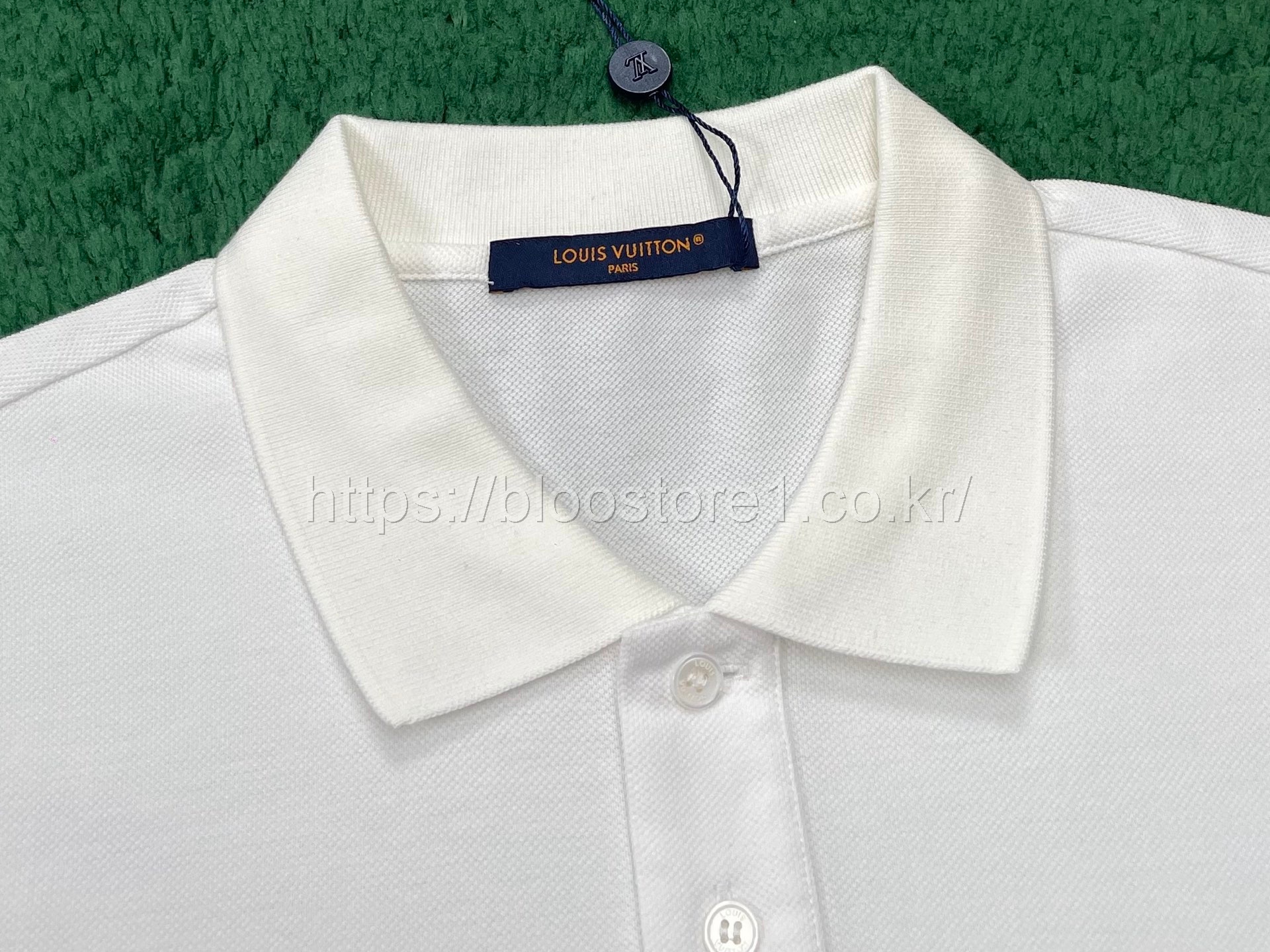 루이비통 클래식 쇼트 슬리브 피케 폴로 셔츠 2color (블랙) (화이트)