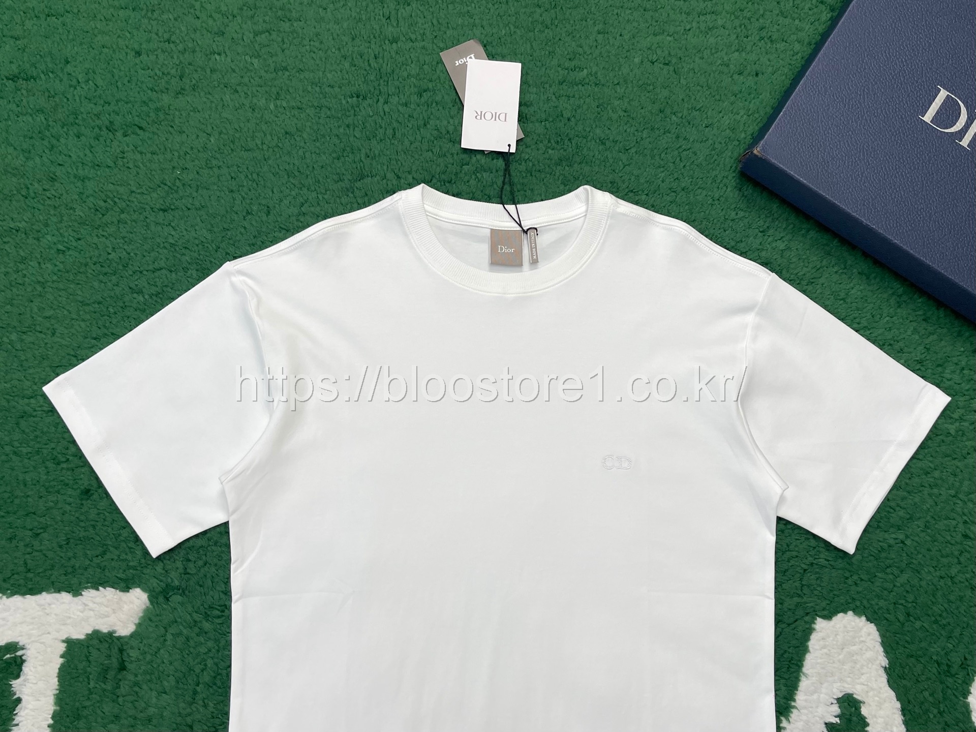 디올 씨 아일랜드 코튼 저지 자수 티셔츠 2color (블랙) (화이트)