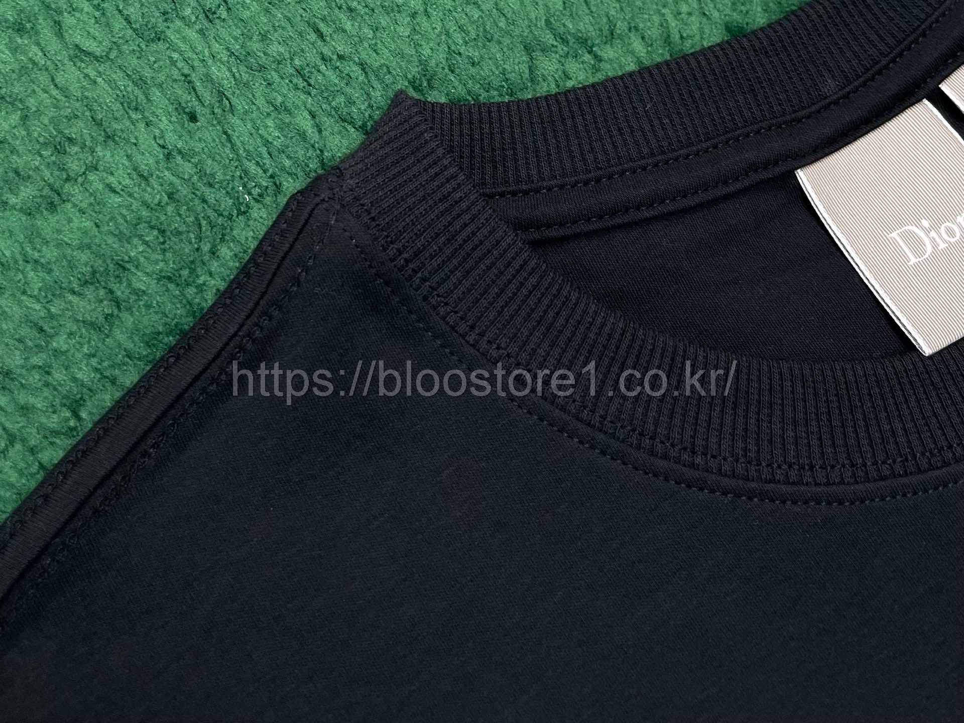 디올 씨 아일랜드 코튼 저지 자수 티셔츠 2color (블랙) (화이트)