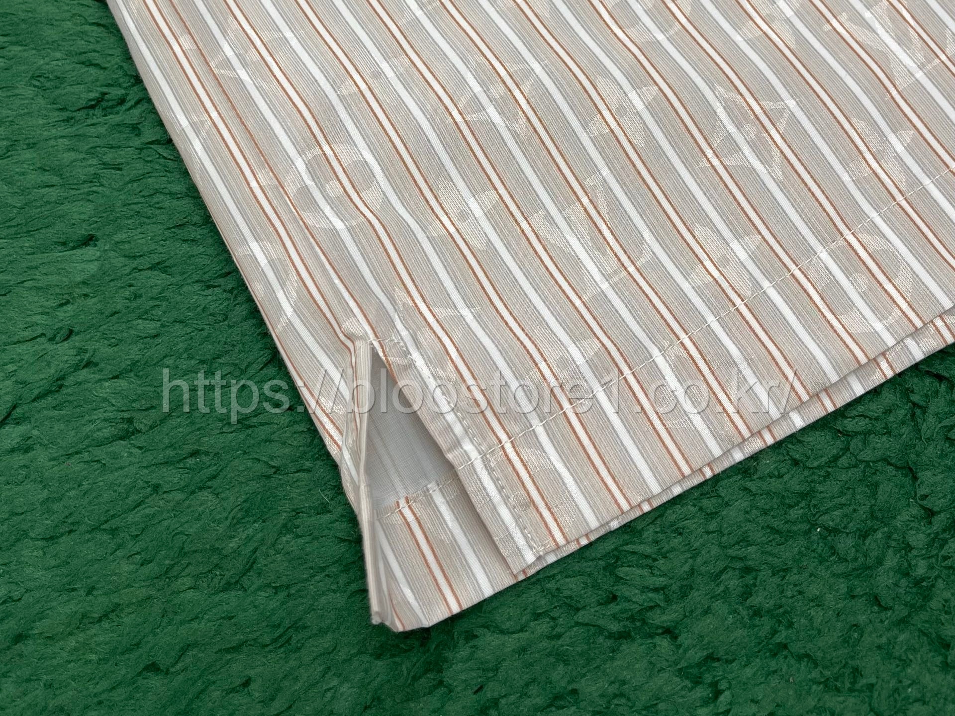 루이비통 모노그램 스트라이프드 실크 쇼트 슬리브드 셔츠 1AK7B3