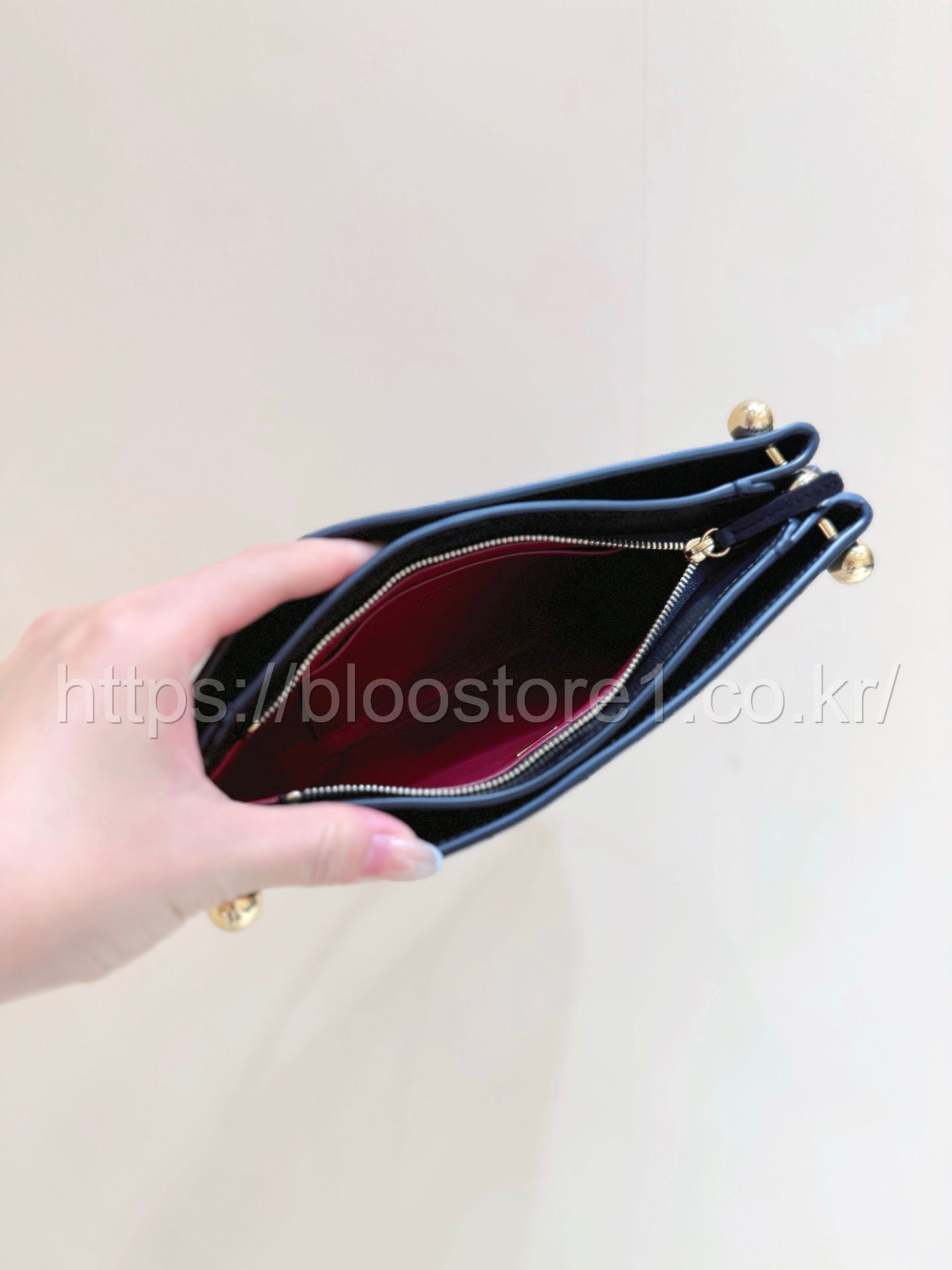 샤넬 램스킨 골드 칙 스터드 클러치 백 블랙