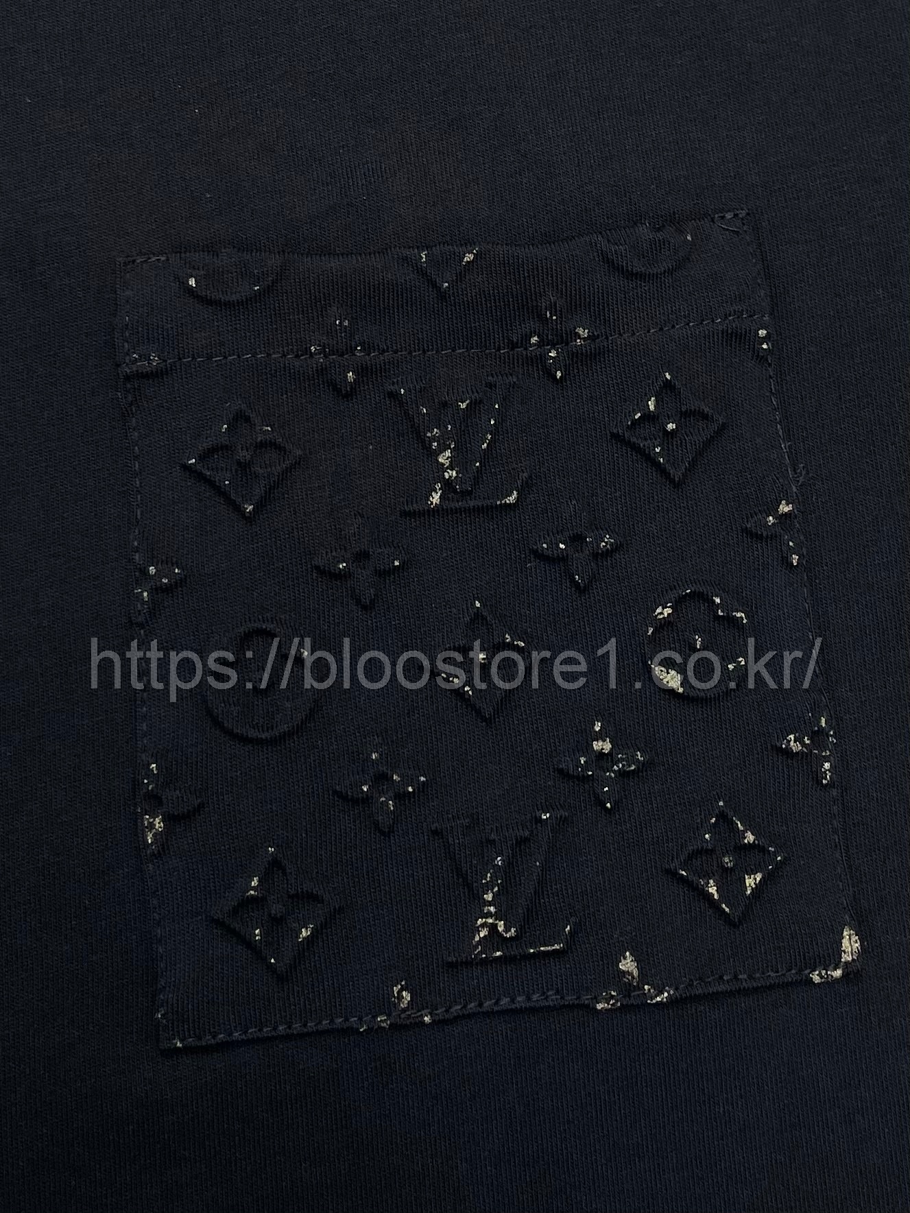 루이비통 쇼트 슬리브드 리플렉티브 시그니처 티셔츠 1AKORY 2color (블랙) (화이트)