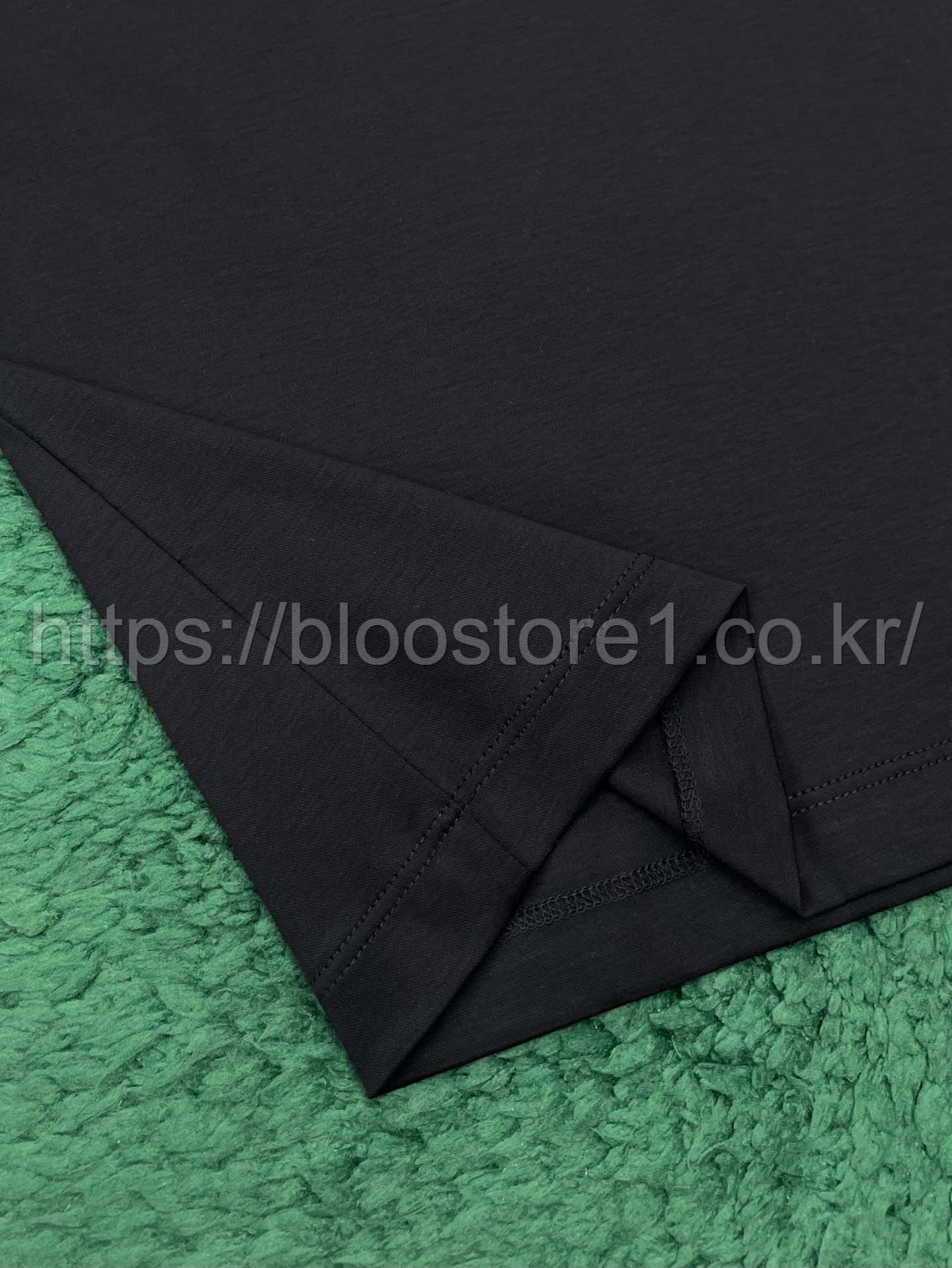 로로피아나 더 기프트 오브 킹스 킴 티셔츠 2color (블랙) (화이트)