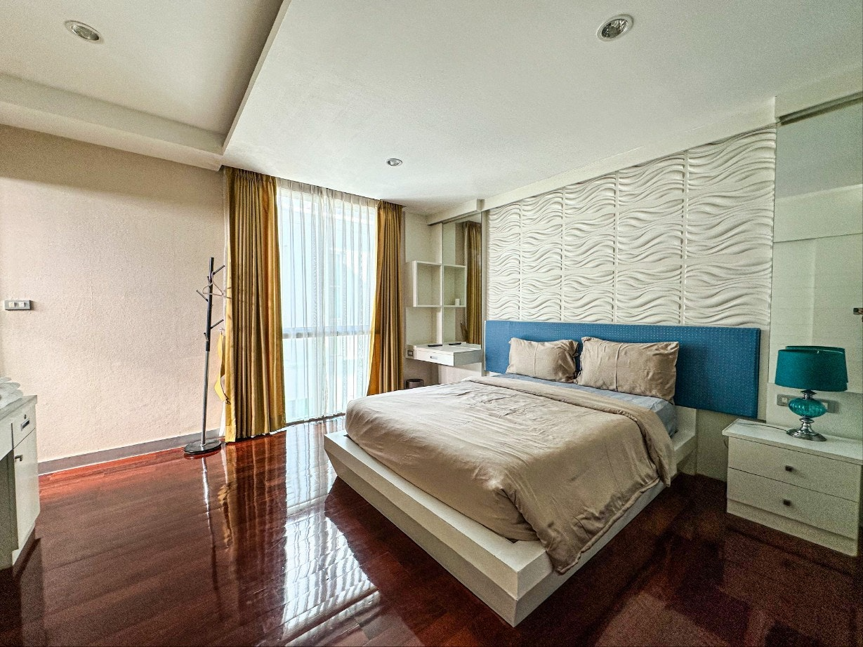 ์ฌ์ฉ์๊ฐ ์ฌ๋ฆฐ ์ด๋ฏธ์ง