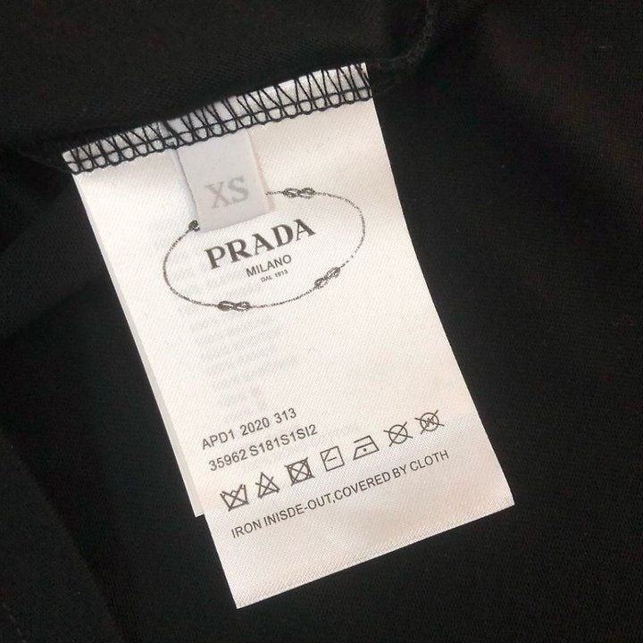 [국내/오늘 배송] 프라다 배색 벨보이 반팔티