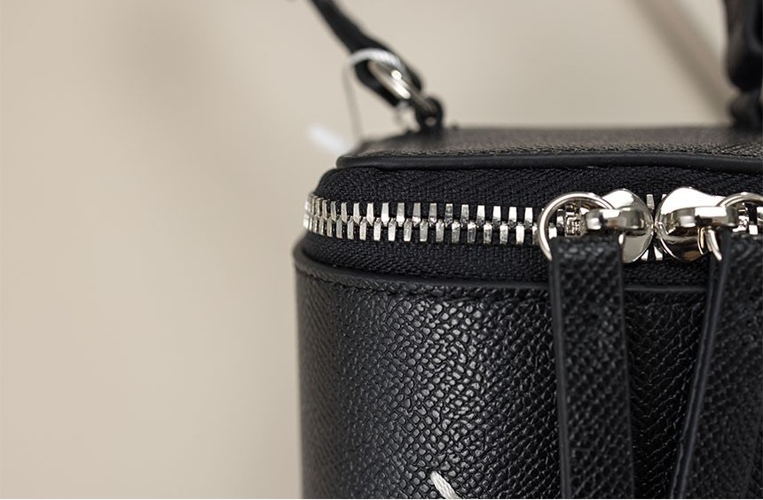 [국내/오늘 배송] 메종마르지엘라 마르지엘라 Mini Box Bag 신상 수입 프리미엄급