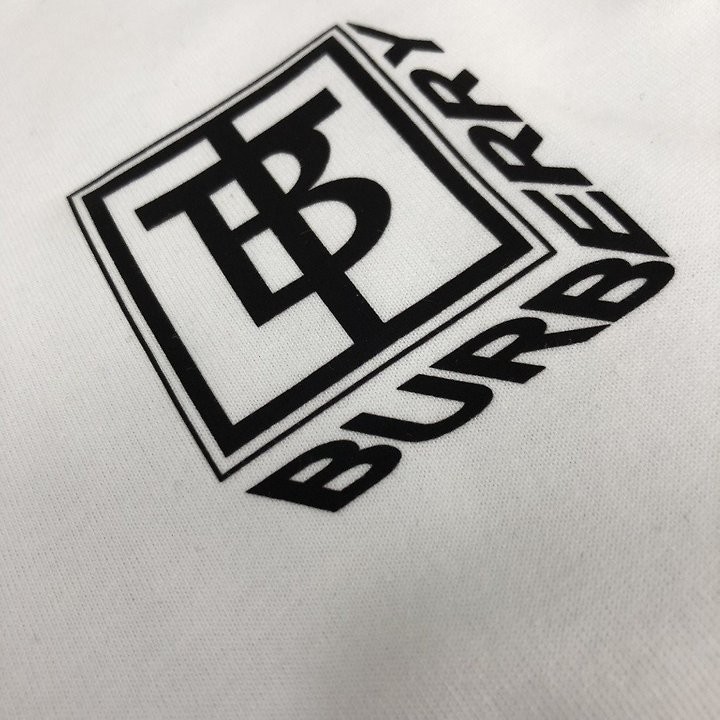 [국내/오늘 배송] 버버리 TB 심플로고 반팔