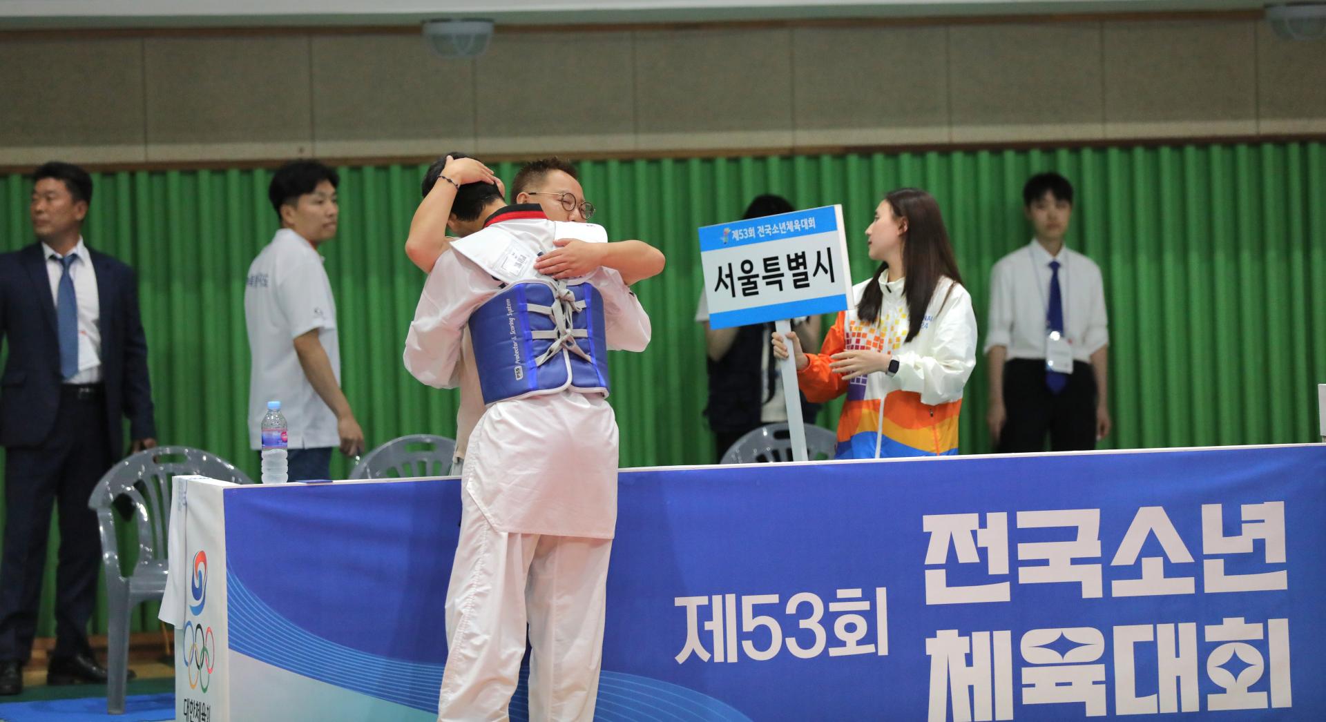 8667ee71eba55.jpg