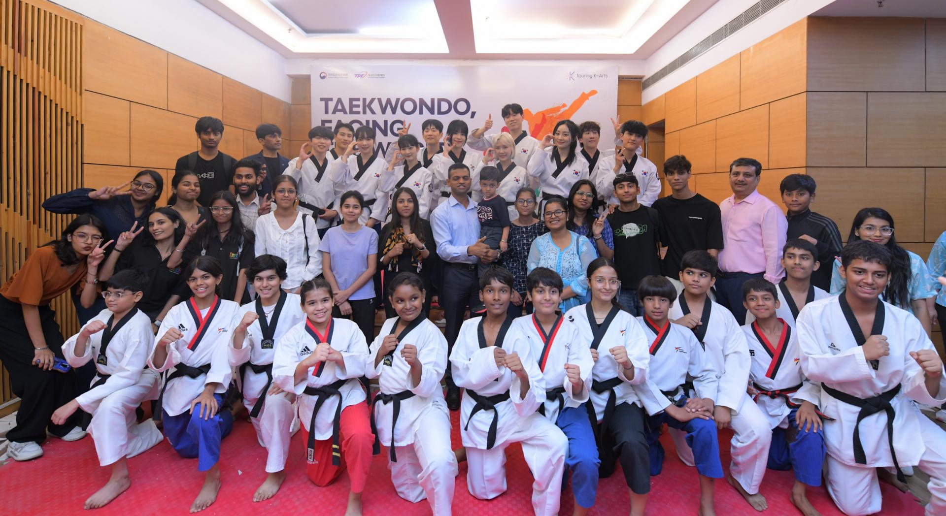 a54eee9db0165.jpg