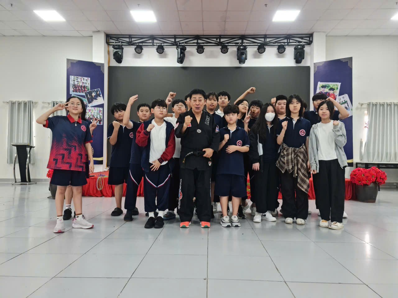 b12a56db16be8.jpg