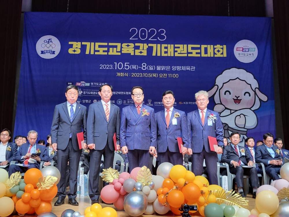 c85dcdd79bb92.jpg