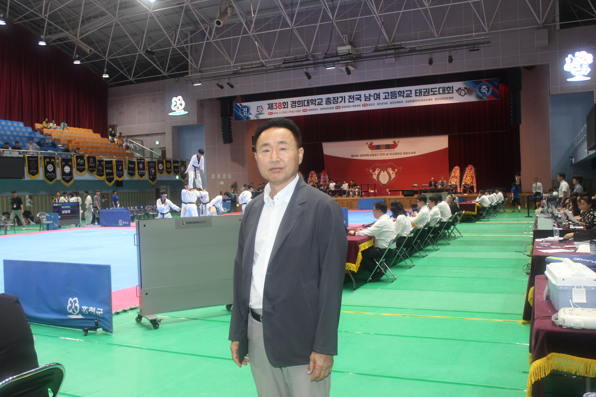 d945696f3b55a.jpg