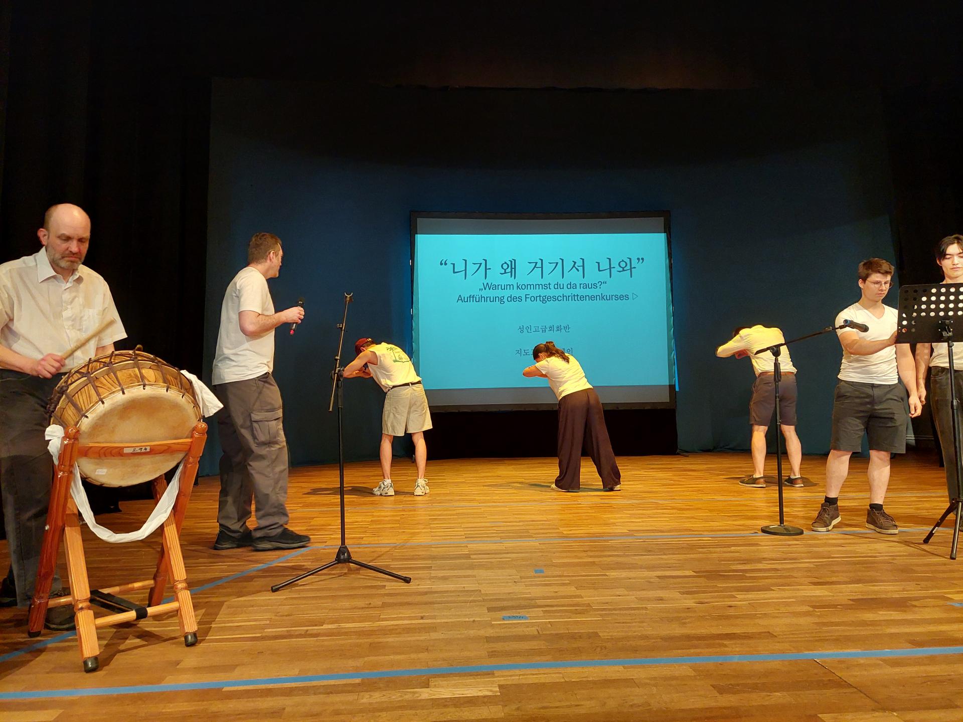 5dab287fbf817.jpg