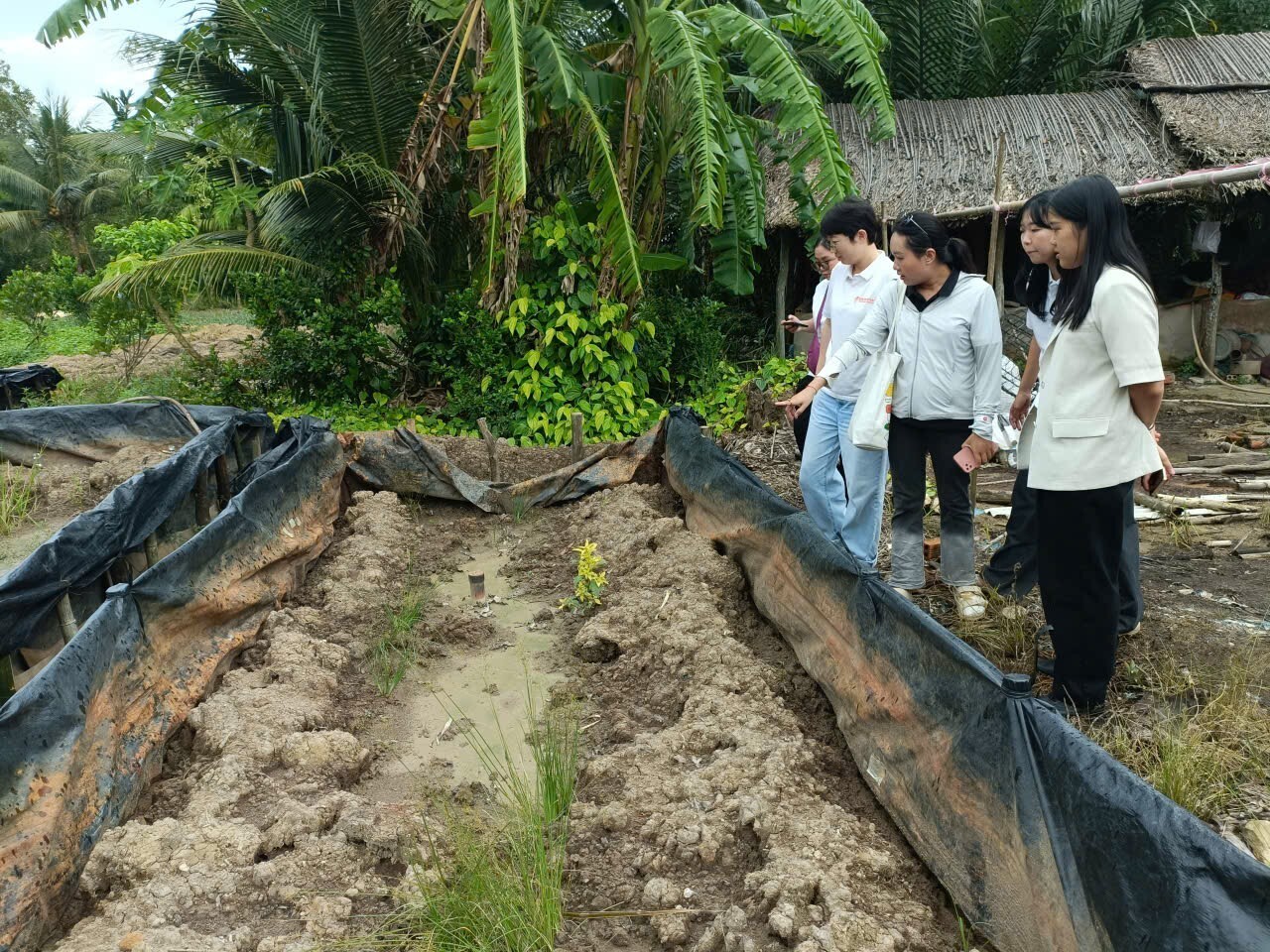 (4)수혜자 가정방문.jpg