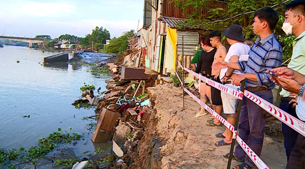 [3] 짜온현 토지 유실 사고 현장 (출처지역 정부 제공).png