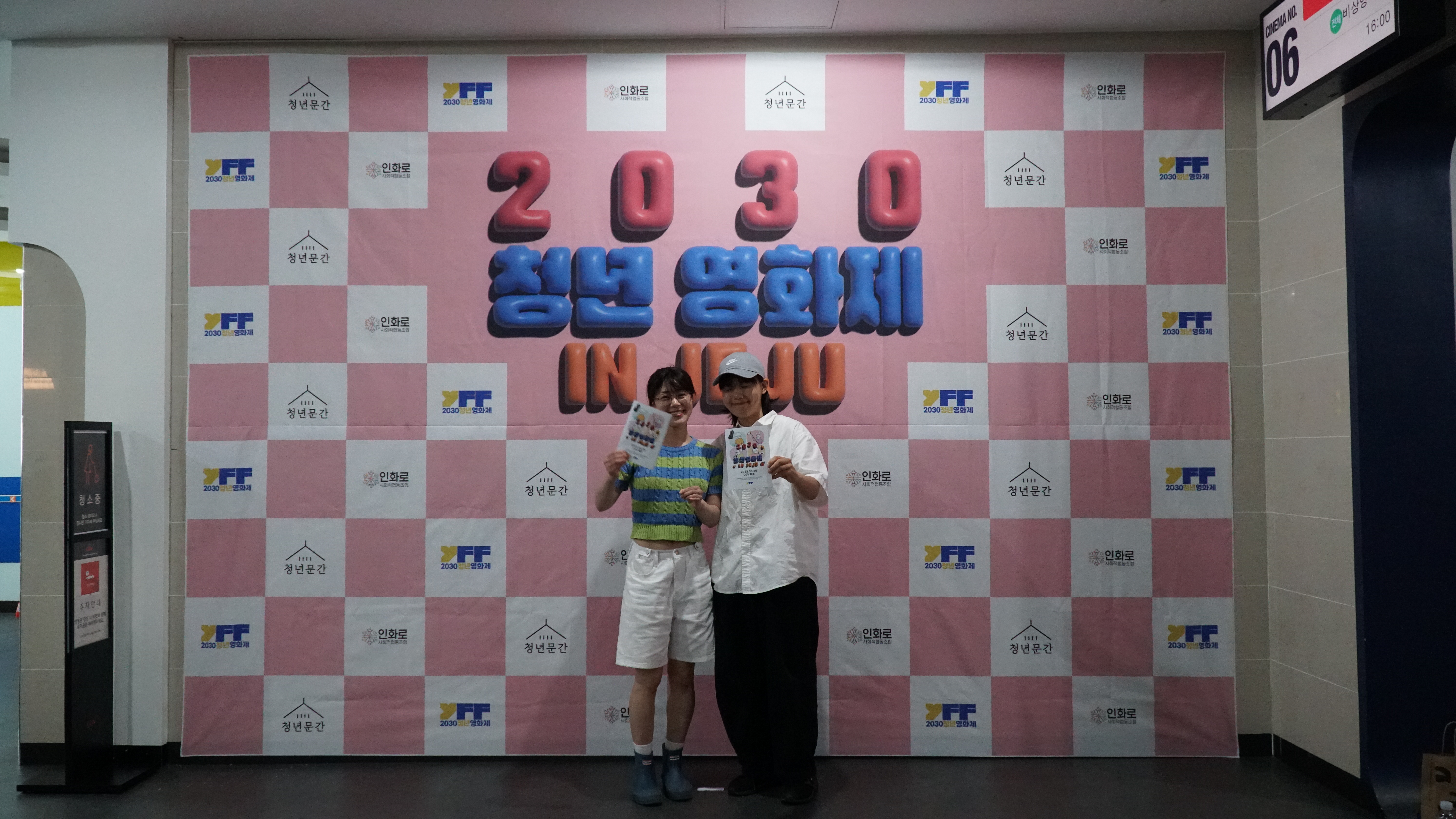 9db3debb37592.jpg