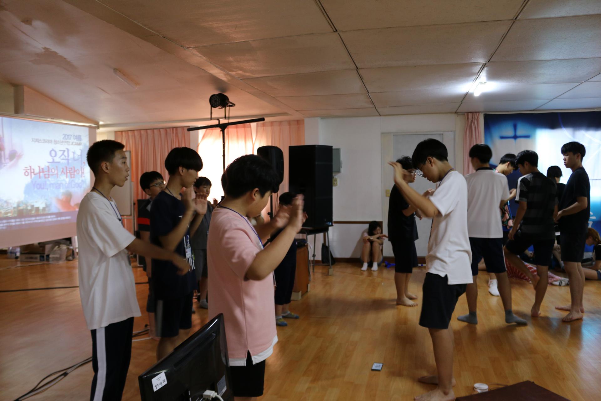 28f72caea035c.jpg