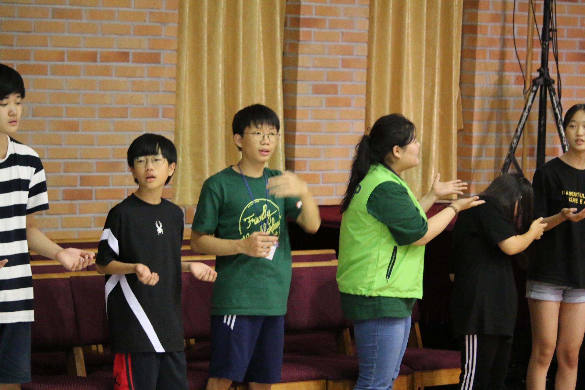 5ab2e4bc056a3.jpg