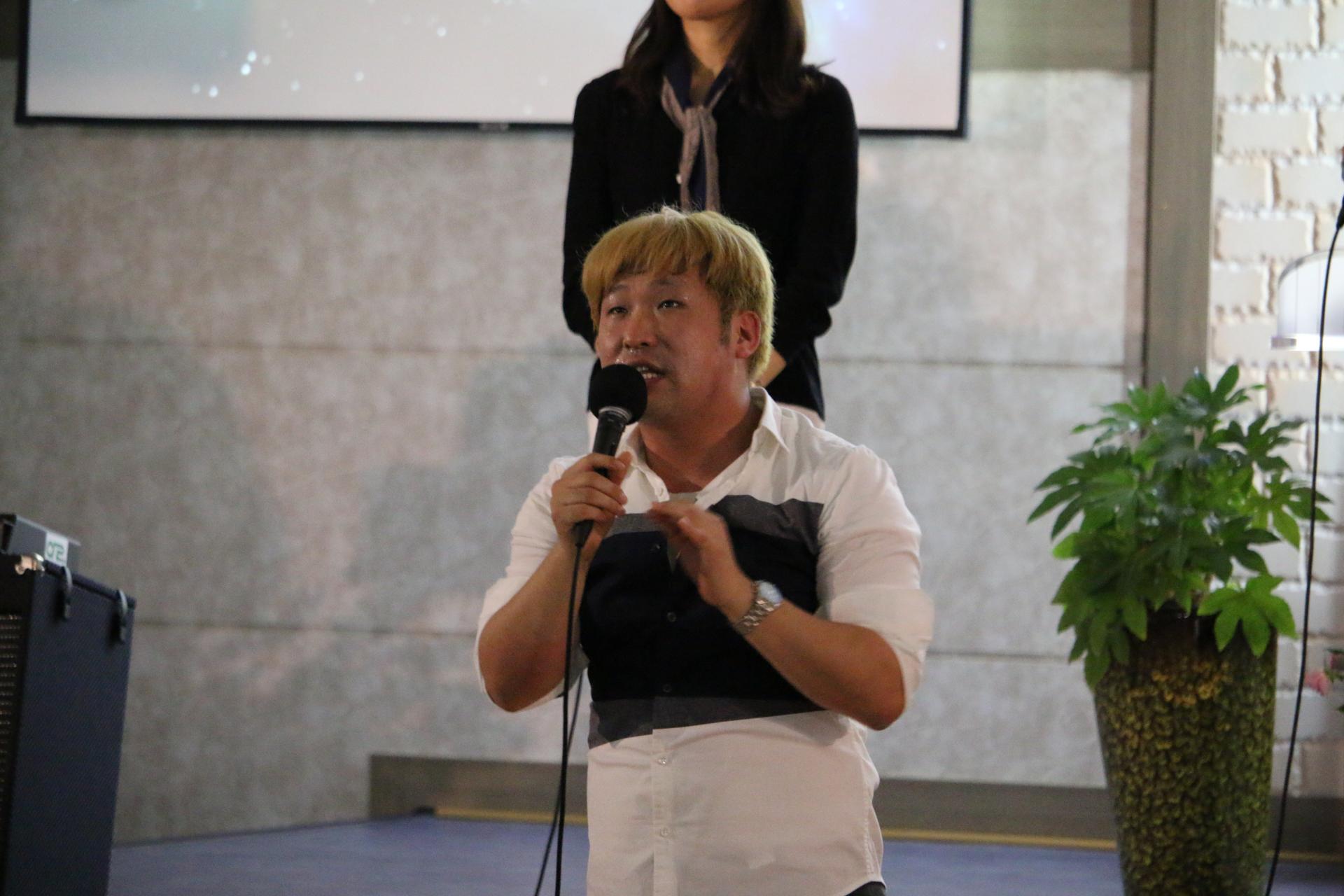 76afc0d89795e.jpg