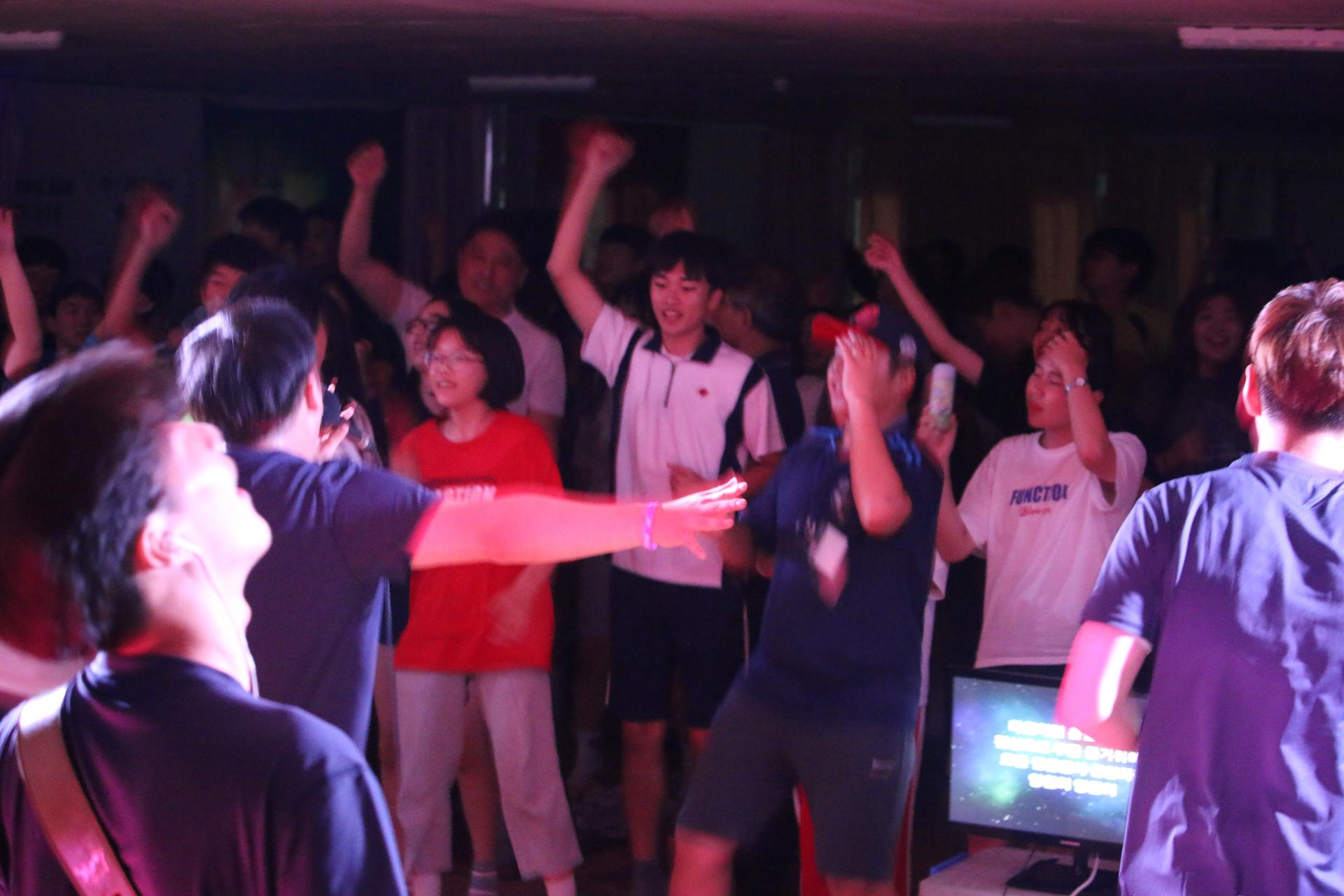880a348fd74cd.jpg