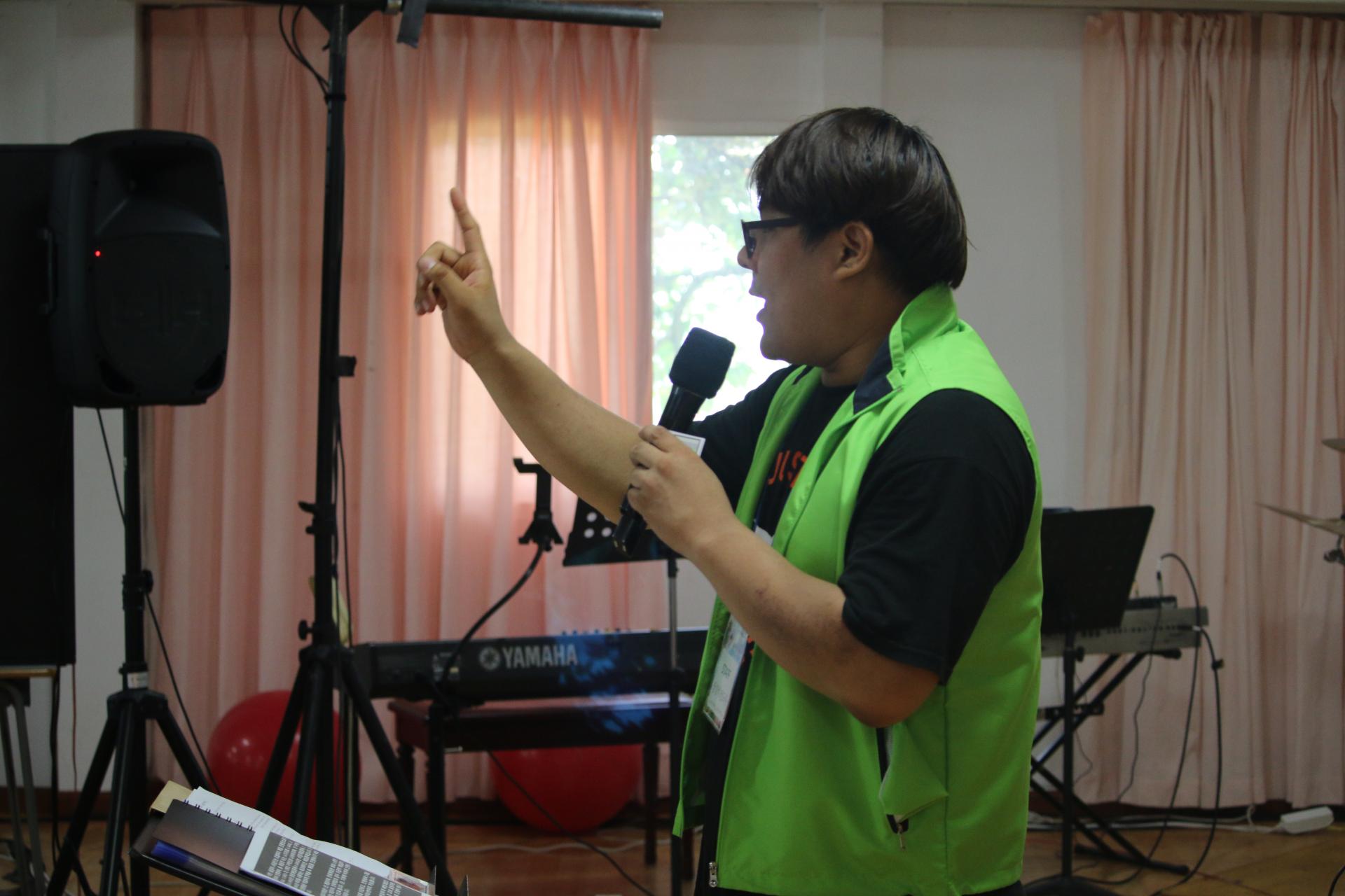 d7034fb97b427.jpg