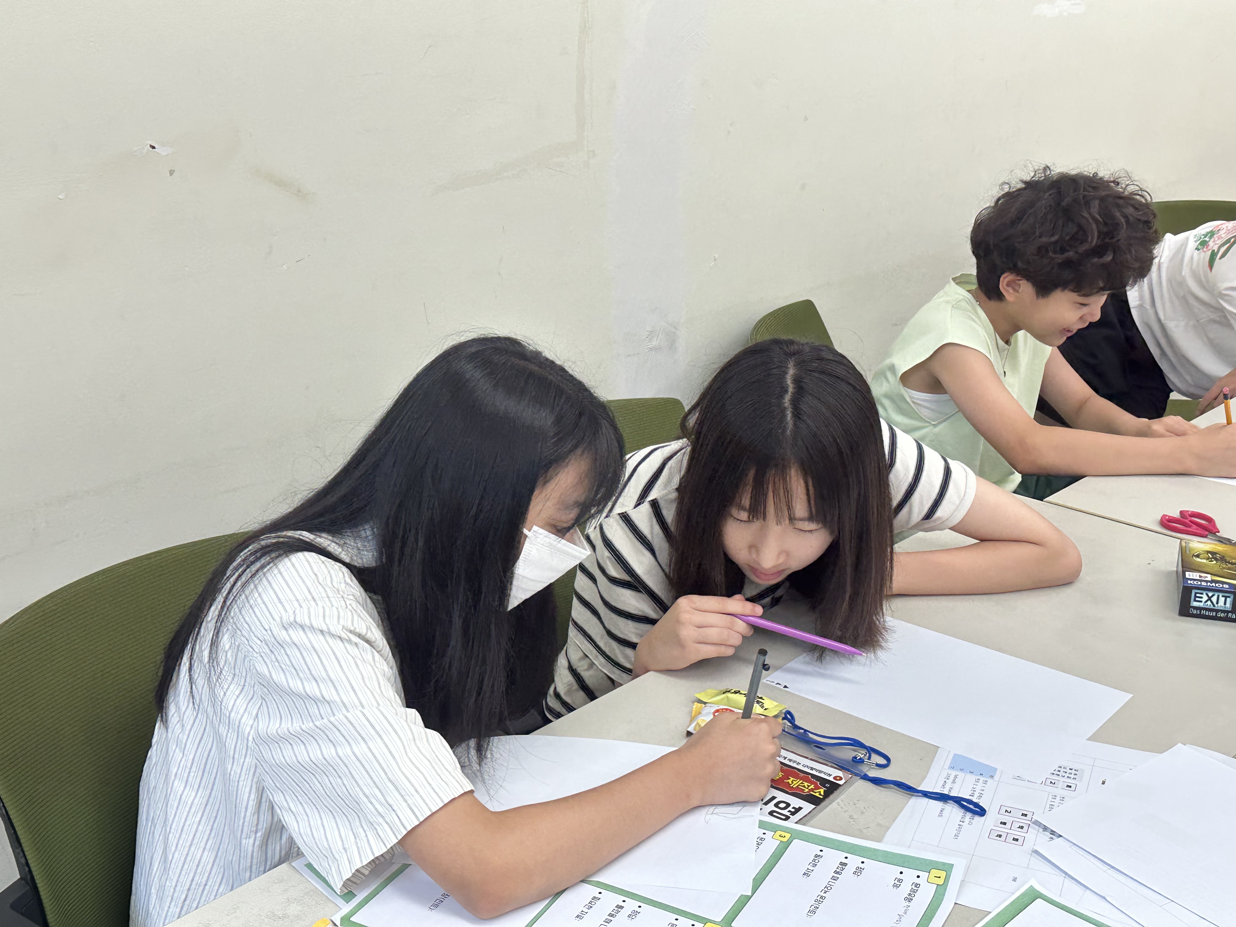507b6434bfc35.jpg