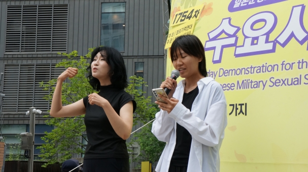 5d22cda43f702.jpg