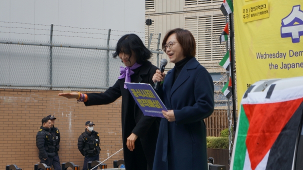 c27a20fac9d87.jpg