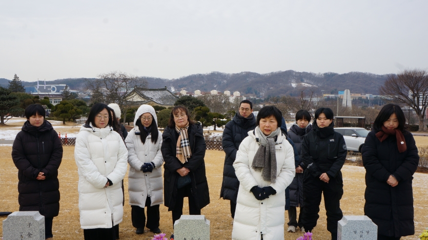 c33142785698c.jpg