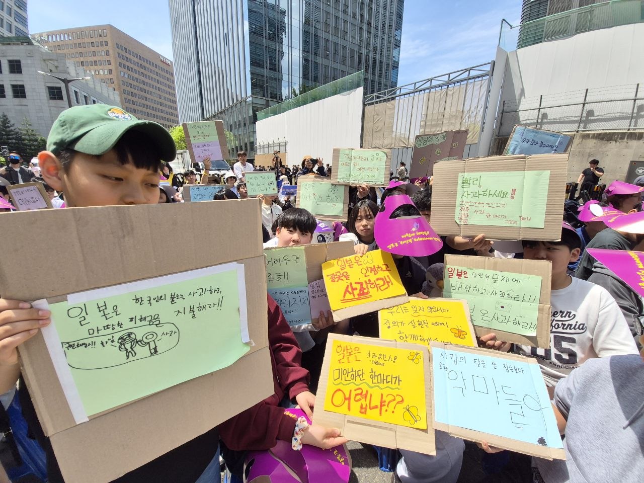 f609bd06e21fe.jpg