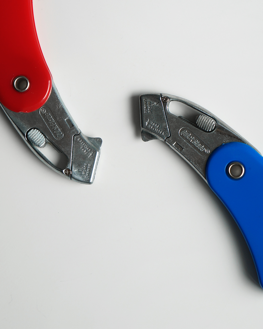 SAFETY KNIFE