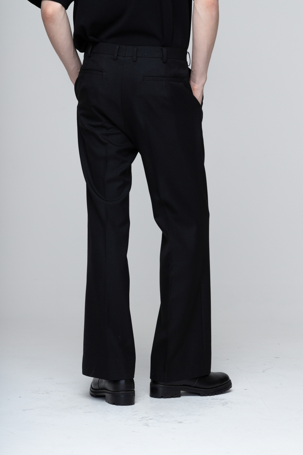 코트 모델 착용 이미지-S2L26