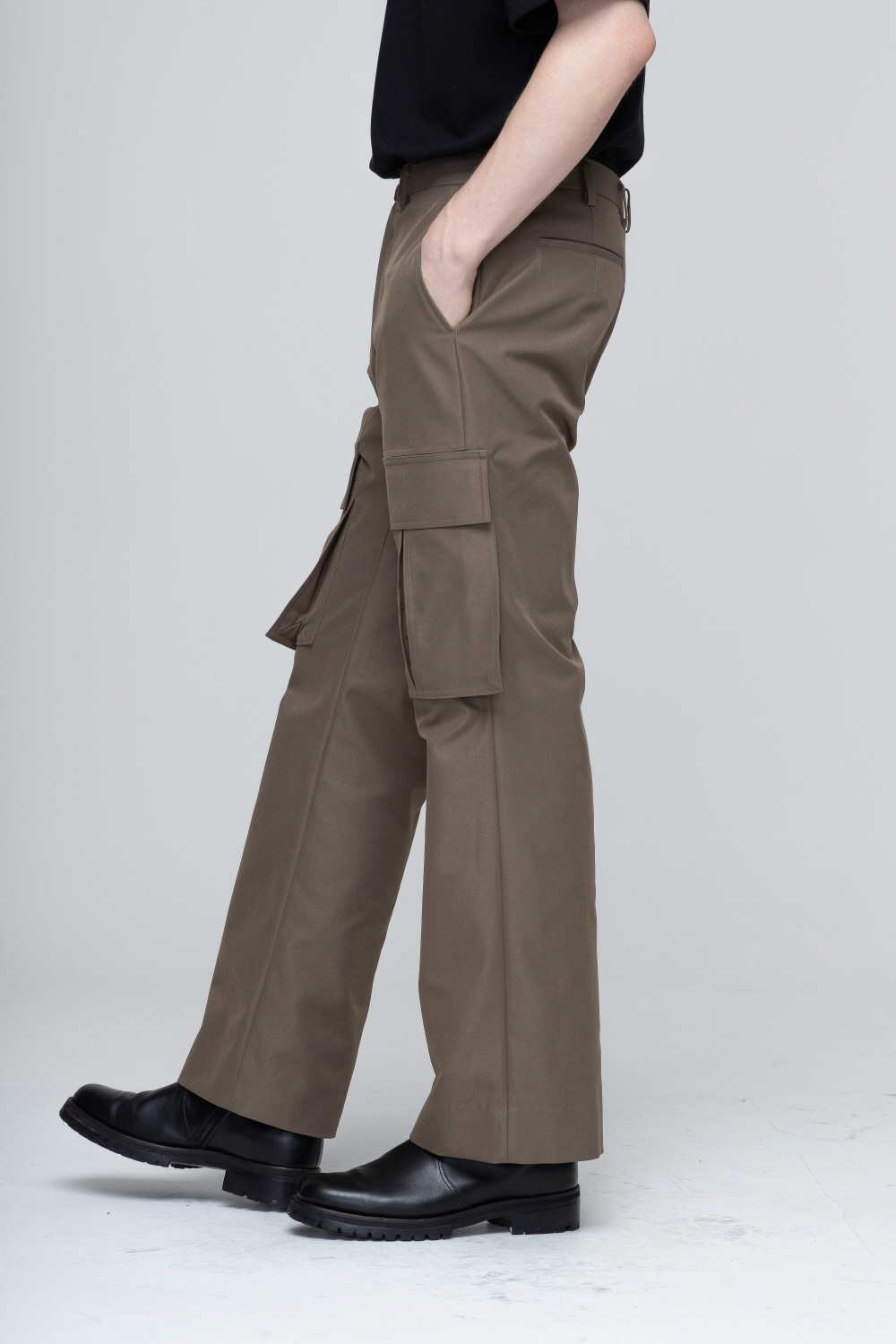 바지 모델 착용 이미지-S1L28