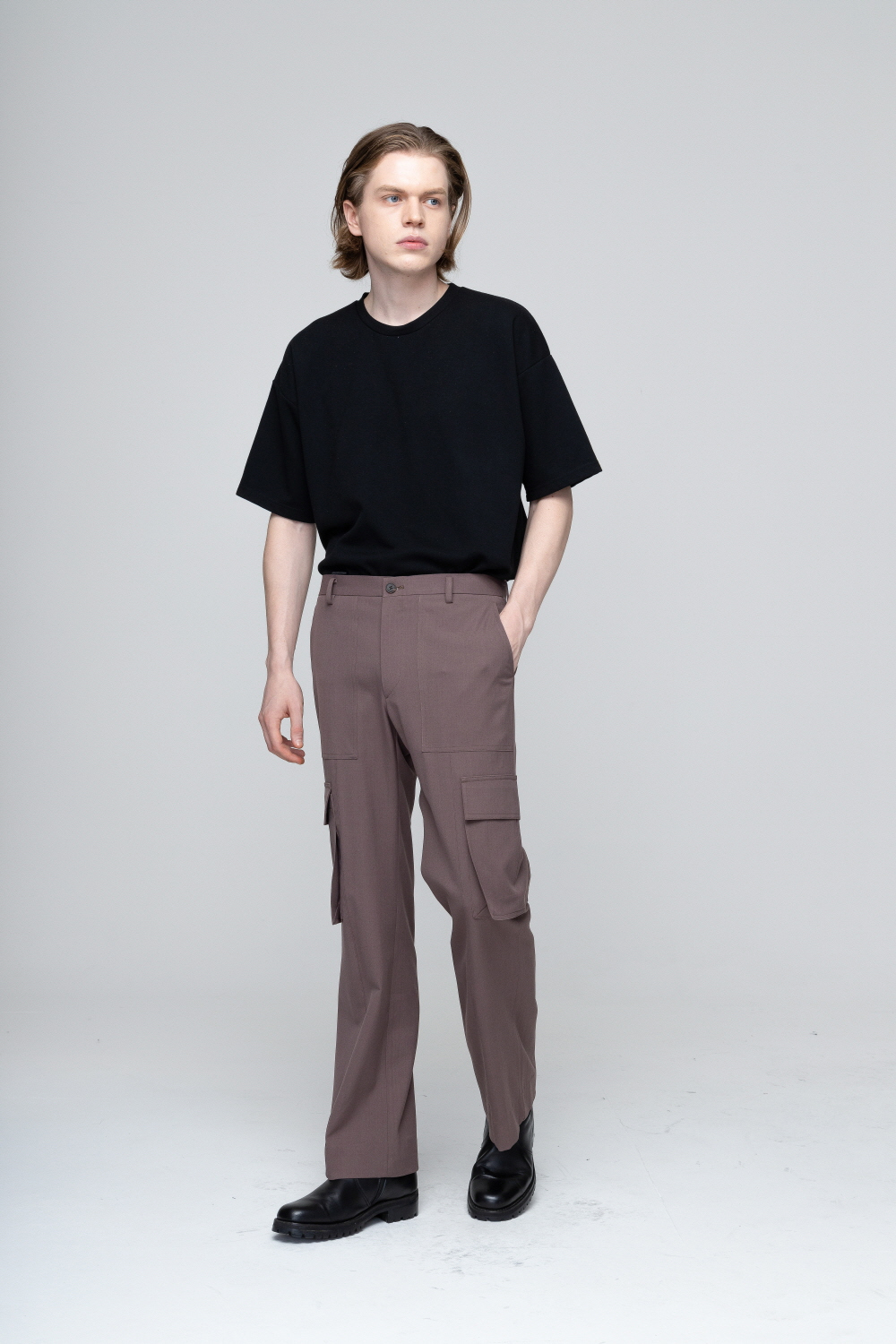 바지 모델 착용 이미지-S1L8