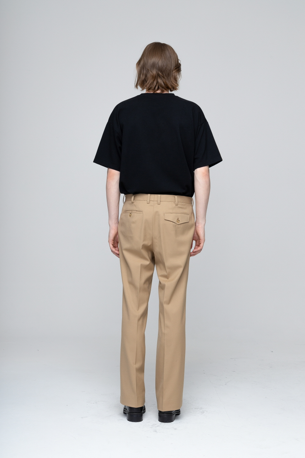 코트 모델 착용 이미지-S2L5