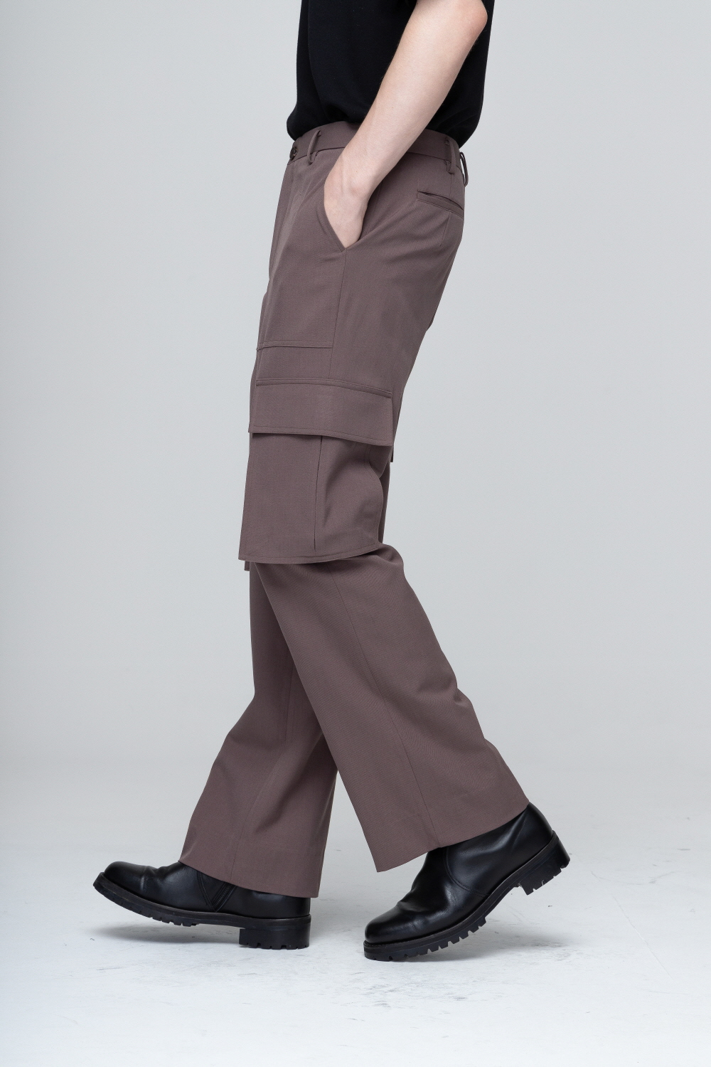 바지 모델 착용 이미지-S1L23