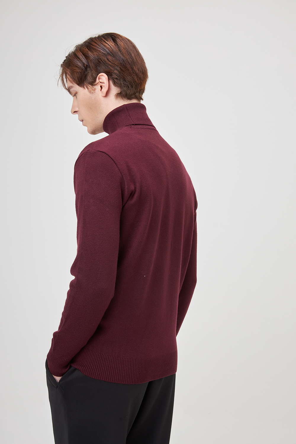 긴팔 티셔츠 모델 착용 이미지-S1L12