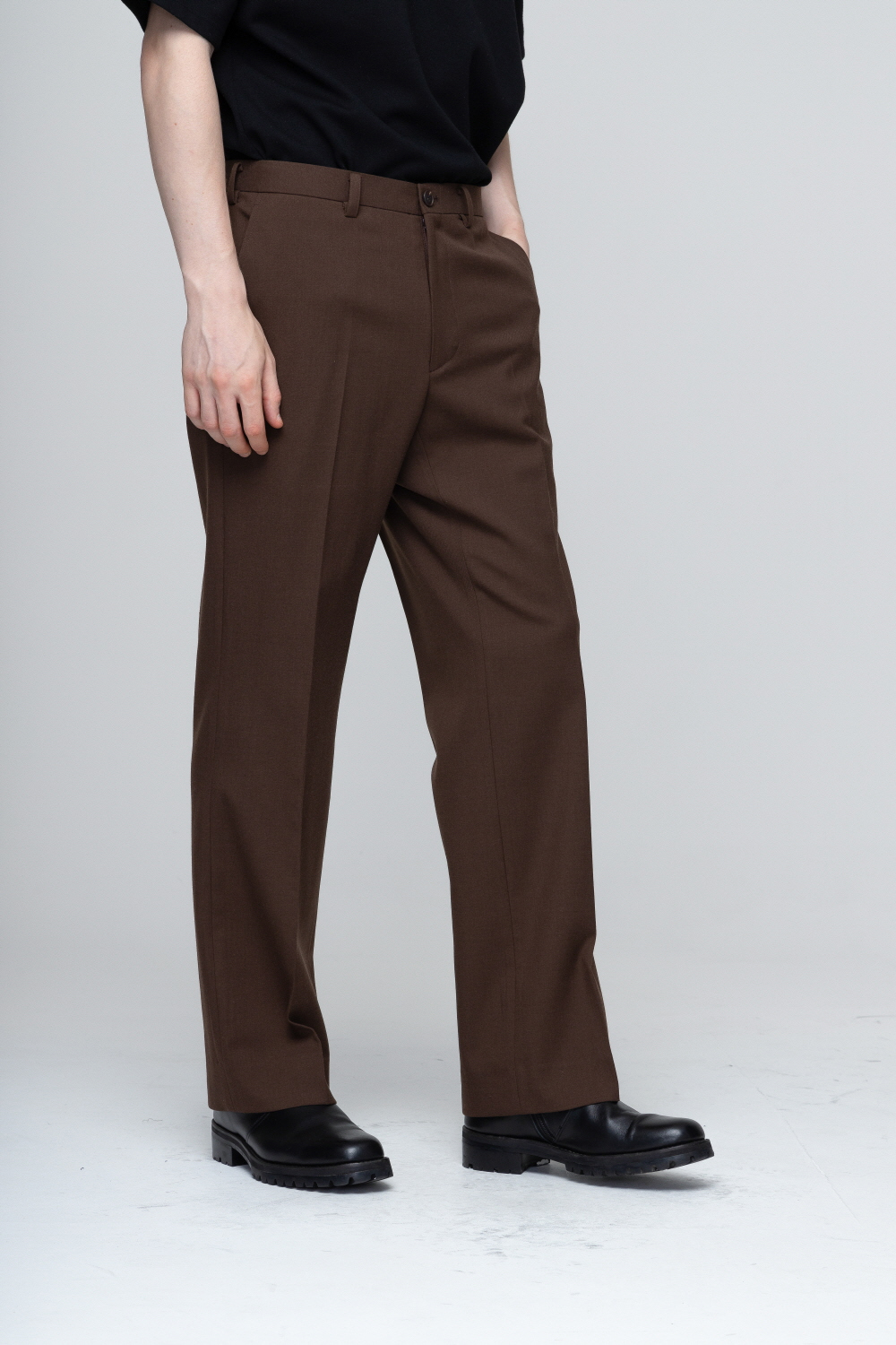 블레이저 모델 착용 이미지-S2L14