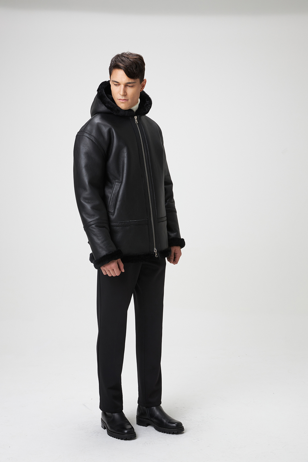 재킷 모델 착용 이미지-S5L9