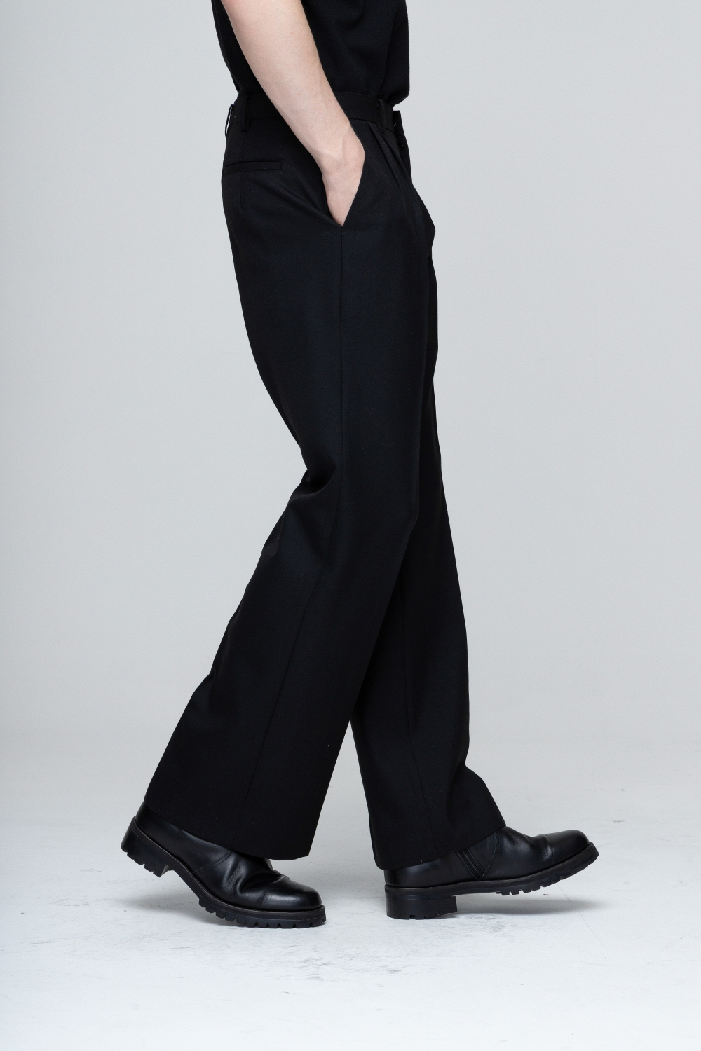 코트 모델 착용 이미지-S2L23