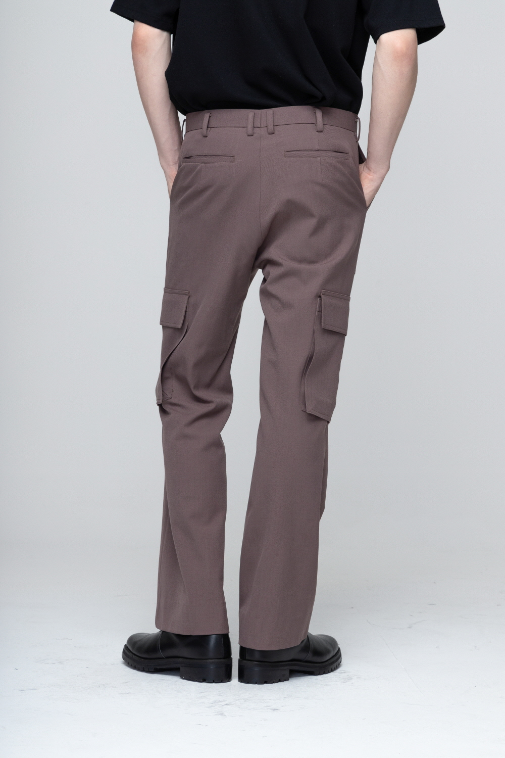 바지 모델 착용 이미지-S1L26