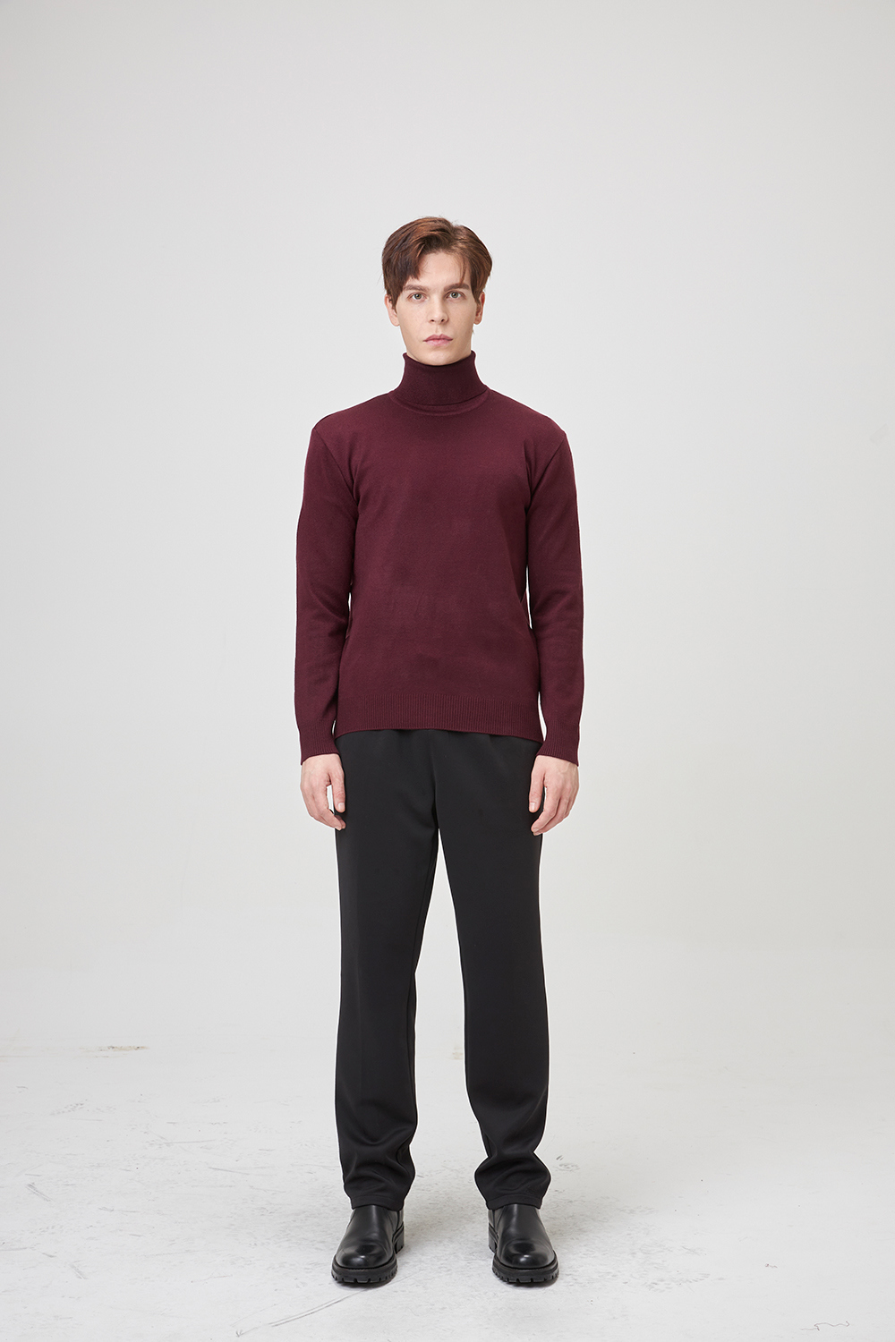 긴팔 티셔츠 모델 착용 이미지-S1L1