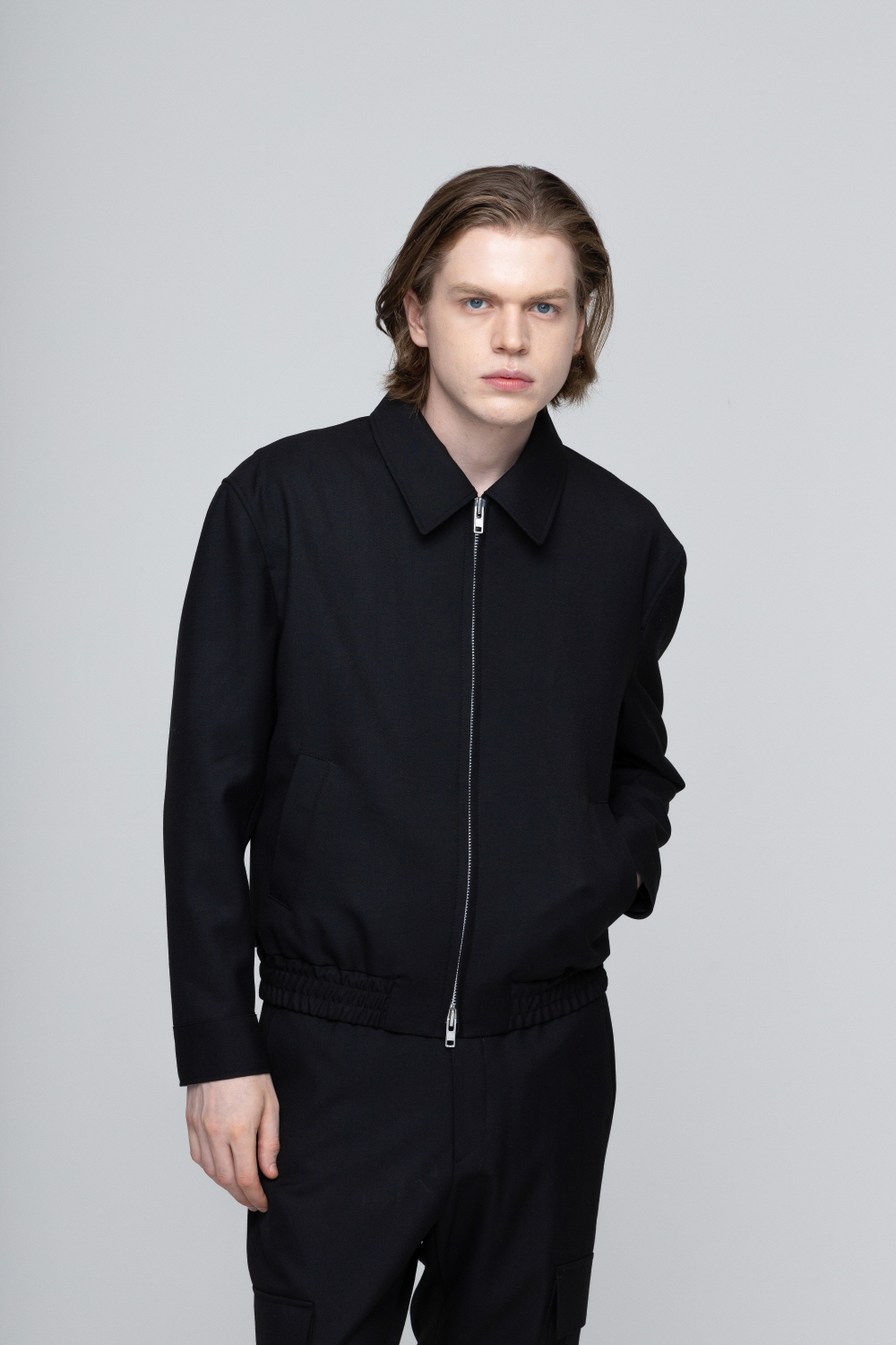 바지 모델 착용 이미지-S1L25