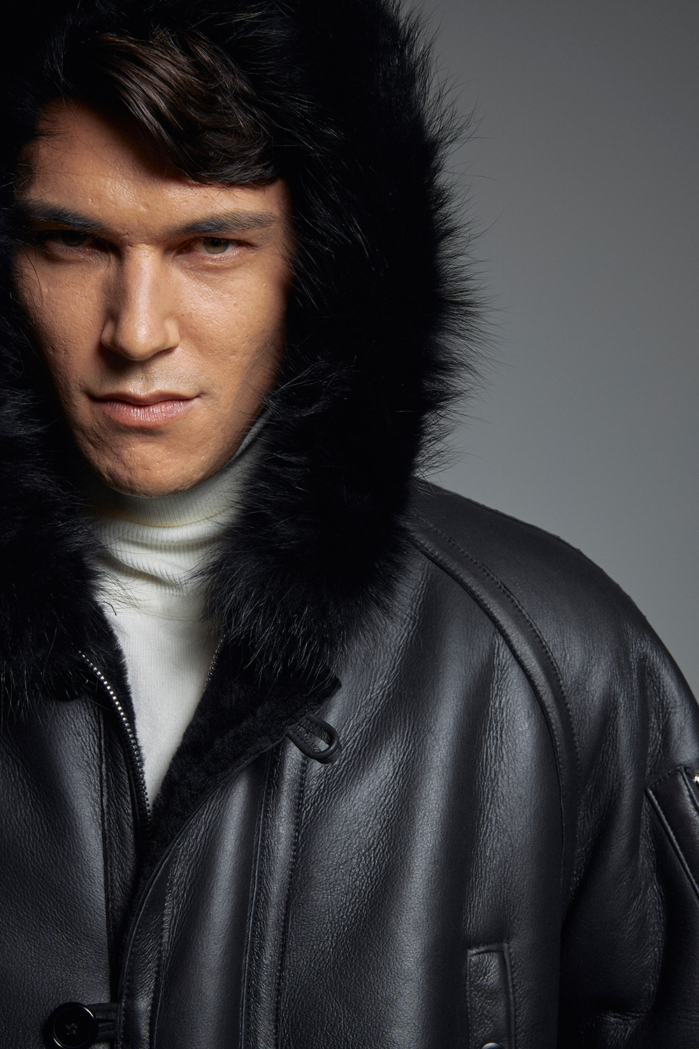 코트 모델 착용 이미지-S1L47