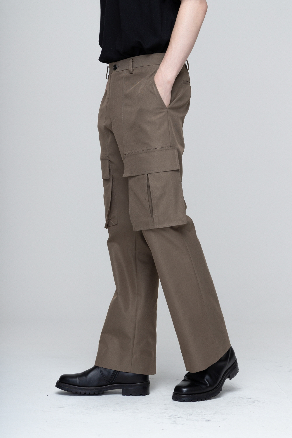 바지 모델 착용 이미지-S1L29