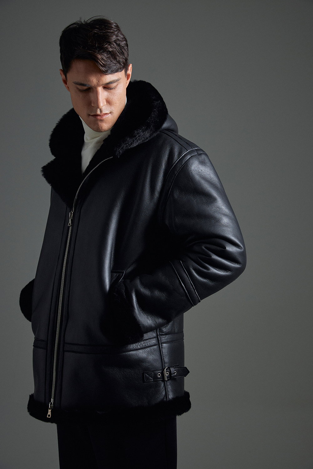 재킷 모델 착용 이미지-S1L12