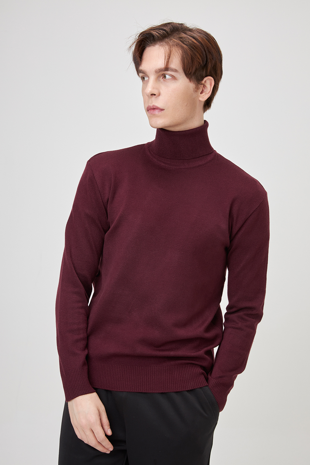 긴팔 티셔츠 모델 착용 이미지-S1L5